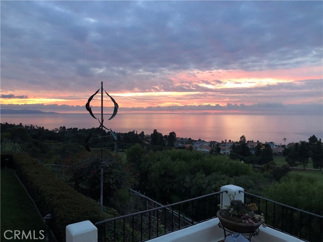 30125 Avenida Classica, Rancho Palos Verdes, California 90275, 4 Bedrooms Bedrooms, ,4 BathroomsBathrooms,Residential,Sold,Avenida Classica,PV24144663