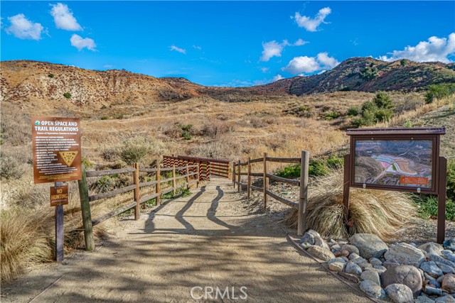 Detail Gallery Image 57 of 59 For 18642 Cedar Crest Dr, Canyon Country,  CA 91387 - 4 Beds | 3 Baths