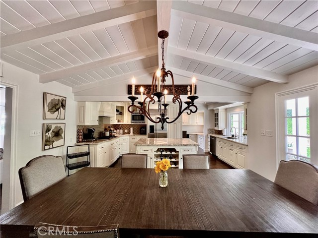 Detail Gallery Image 12 of 37 For 27727 Saddle Rd, Rolling Hills Estates,  CA 90274 - 3 Beds | 2 Baths