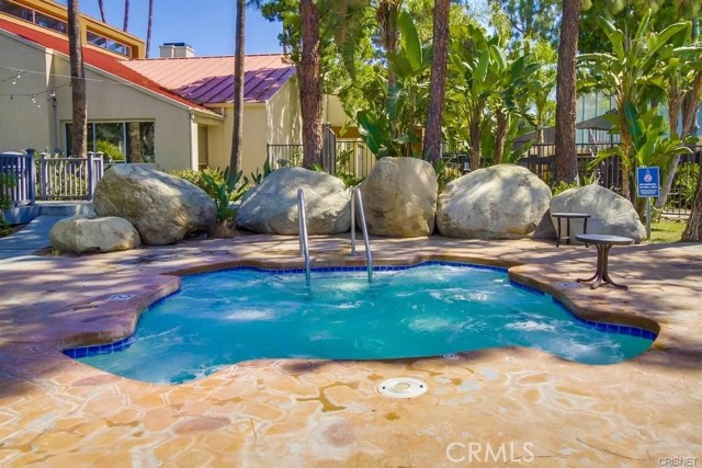 Detail Gallery Image 17 of 22 For 21550 Burbank Bld #205,  Woodland Hills,  CA 91367 - 2 Beds | 2 Baths