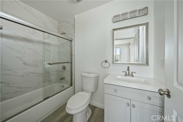 Detail Gallery Image 26 of 37 For 6919 S Menlo Ave, Los Angeles,  CA 90044 - 4 Beds | 4/1 Baths