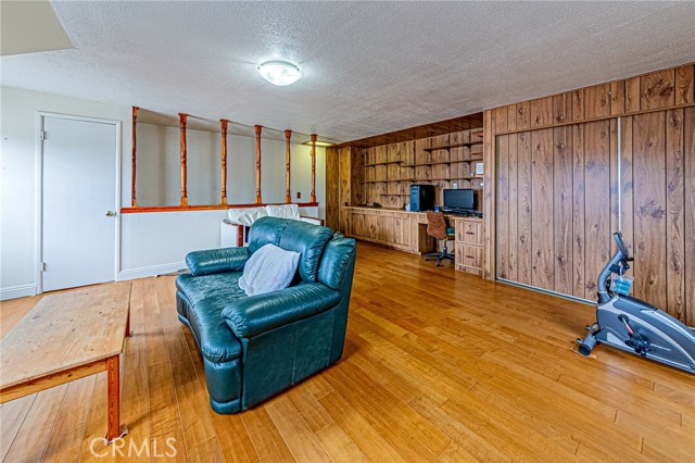 Detail Gallery Image 17 of 44 For 559 Traverse, Costa Mesa,  CA 92626 - 3 Beds | 2 Baths