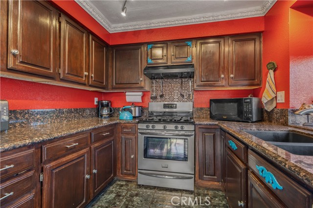 Detail Gallery Image 13 of 33 For 16470 Havenwood Rd, Moreno Valley,  CA 92551 - 3 Beds | 2/1 Baths