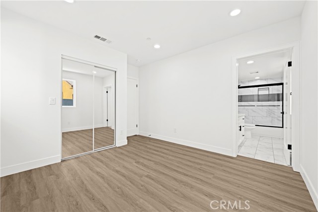 Detail Gallery Image 33 of 35 For 6700 Kester Ave, Van Nuys,  CA 91405 - 5 Beds | 4 Baths