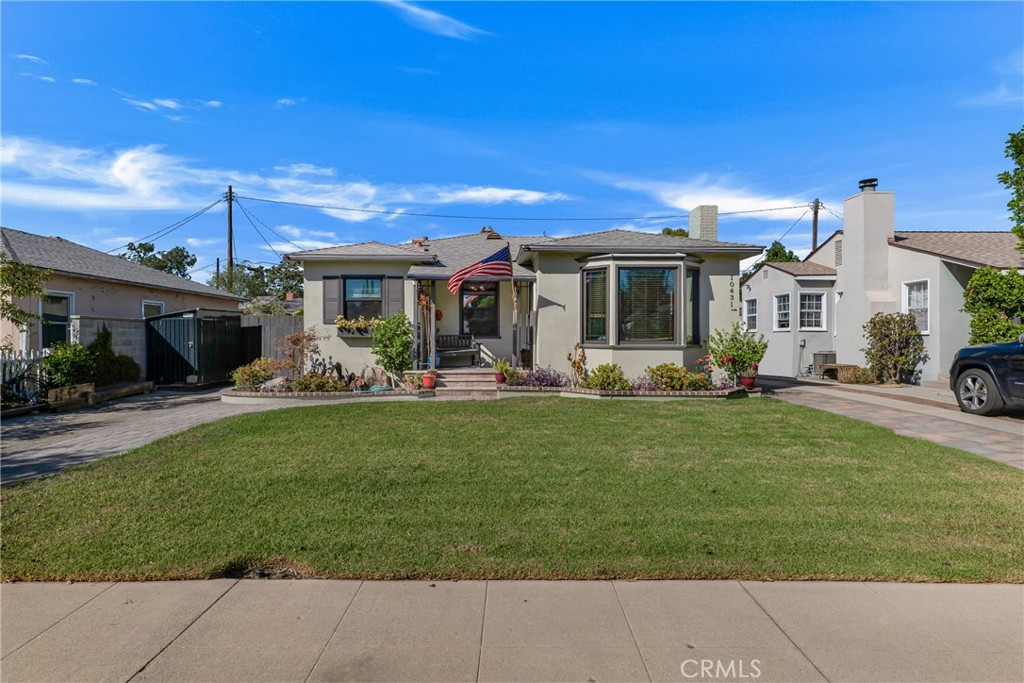 10429 Myrna — image 1
