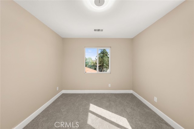 566 N Marvin, San Bernardino CA: https://media.crmls.org/medias/7a9fdb91-0bf8-4438-b0c8-7d672771b971.jpg