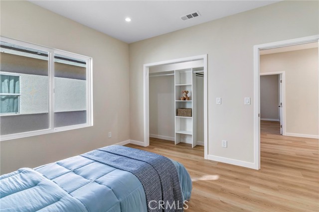 Image 23 of 50 For 26987 Lakeview Drive