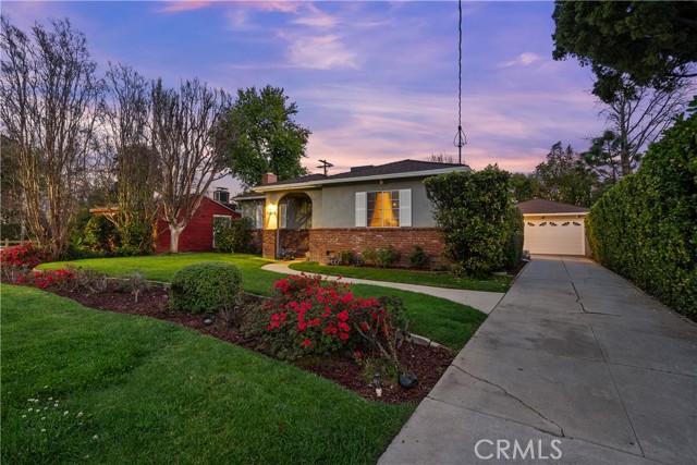 Detail Gallery Image 35 of 37 For 13906 Sylvan St, Valley Glen,  CA 91401 - 3 Beds | 3 Baths