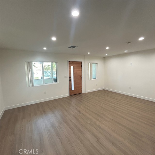 1167 N VIRGIL Avenue, Los Angeles CA: https://media.crmls.org/medias/7aa2d2c5-cee5-4095-92df-01e36a5ddf64.jpg
