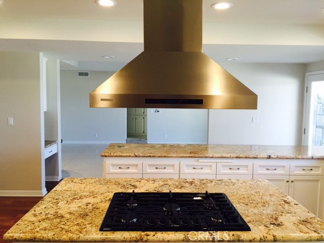 14687 Deervale Place, Sherman Oaks CA: https://media.crmls.org/medias/7aa2e88f-e7ff-4329-bba0-be2732c209a0.jpg