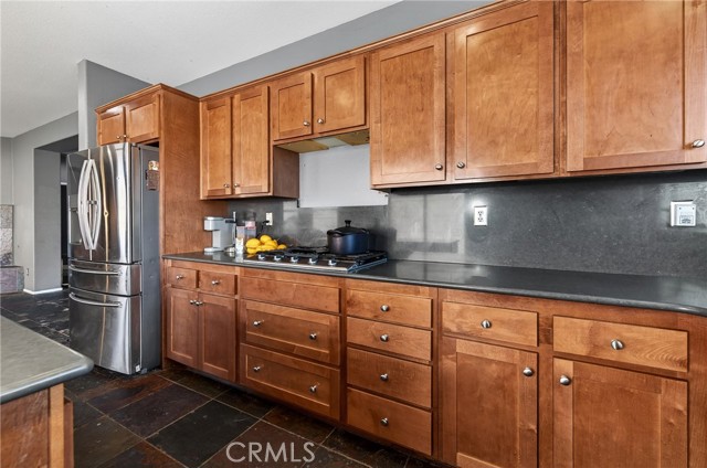 Detail Gallery Image 18 of 33 For 117 Temple Ave, Beaumont,  CA 92223 - 5 Beds | 3/1 Baths