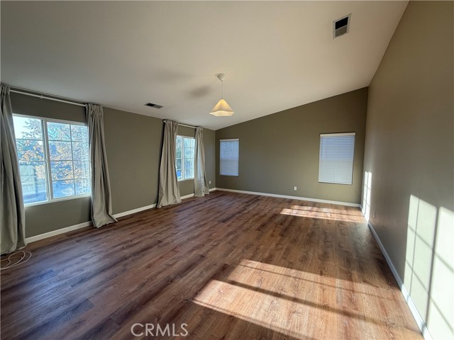 Detail Gallery Image 19 of 35 For 1783 Pinnacle Way, Upland,  CA 91784 - 4 Beds | 2/1 Baths