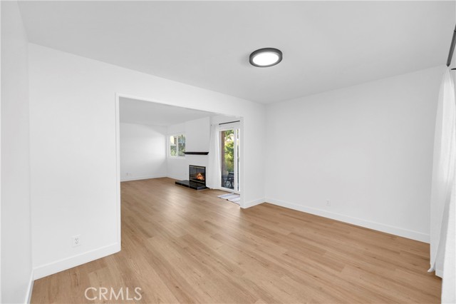 Detail Gallery Image 13 of 37 For 2527 E Brookside, Orange,  CA 92867 - 4 Beds | 2 Baths