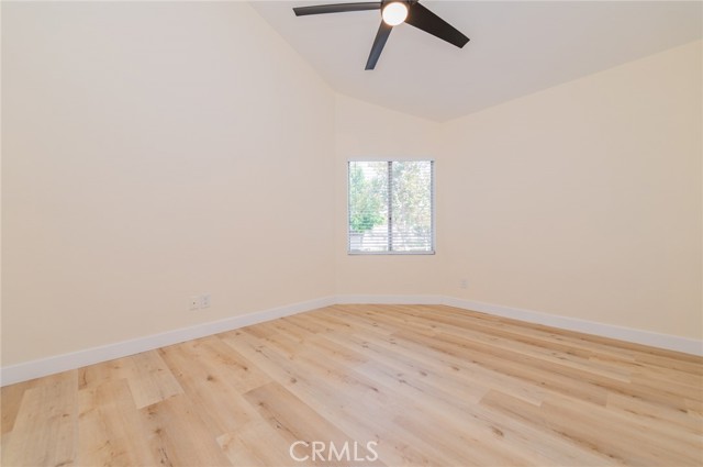 292 Lemon Grove, Irvine CA: https://media.crmls.org/medias/7aa33441-de9d-4699-9329-0538dfcb47ac.jpg