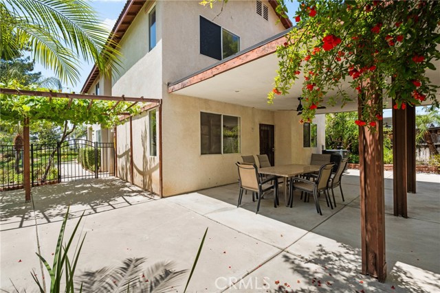Detail Gallery Image 28 of 41 For 16200 Setting Sun Cir, Riverside,  CA 92503 - 4 Beds | 2/1 Baths