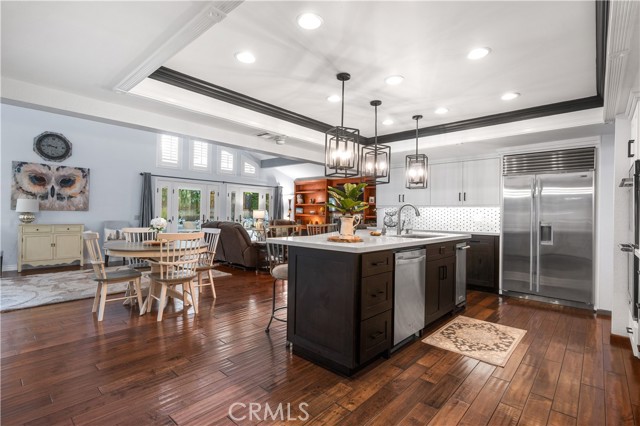 2565 Cliff Rd, Upland CA: https://media.crmls.org/medias/7aa3abb8-099a-4893-bb24-e1098d50002a.jpg