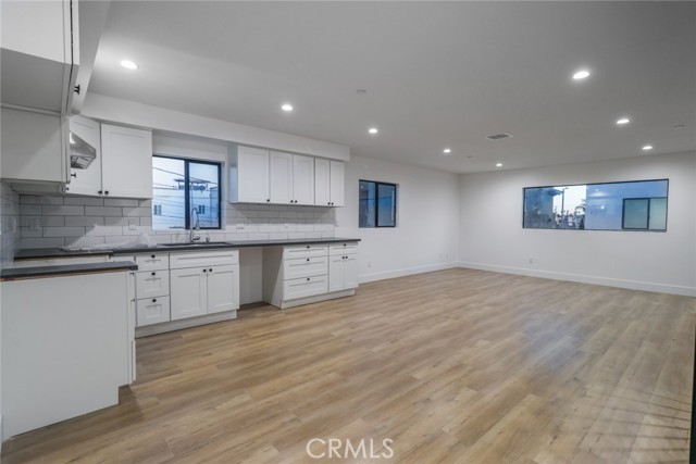 Detail Gallery Image 17 of 36 For 4649 Pickford, Los Angeles,  CA 90019 - 4 Beds | 4 Baths