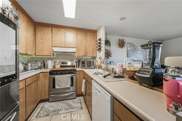 Detail Gallery Image 4 of 65 For 344 15th St, Lakeport,  CA 95453 - 6 Beds | 4/2 Baths