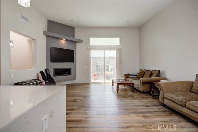 2520 Nelson Avenue, Redondo Beach, California 90278, 4 Bedrooms Bedrooms, ,3 BathroomsBathrooms,Residential,Sold,Nelson,PV21155781