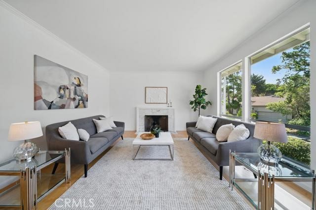 Detail Gallery Image 4 of 34 For 1406 Cedarwood, San Mateo,  CA 94403 - 4 Beds | 2/1 Baths