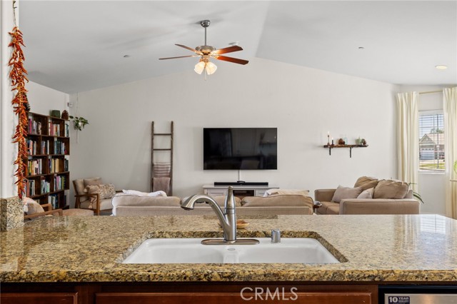 Detail Gallery Image 26 of 50 For 13210 Sunlight Star, Bakersfield,  CA 93314 - 4 Beds | 3 Baths