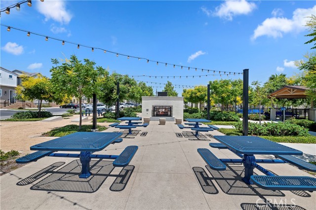 5680 Kate Way, Fontana CA: https://media.crmls.org/medias/7aa70c1d-d8cc-4e05-9f1a-d383976b1a20.jpg