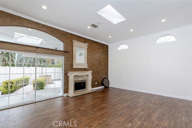 Detail Gallery Image 16 of 29 For 2842 Sycamore Ave, La Crescenta,  CA 91214 - 4 Beds | 2 Baths