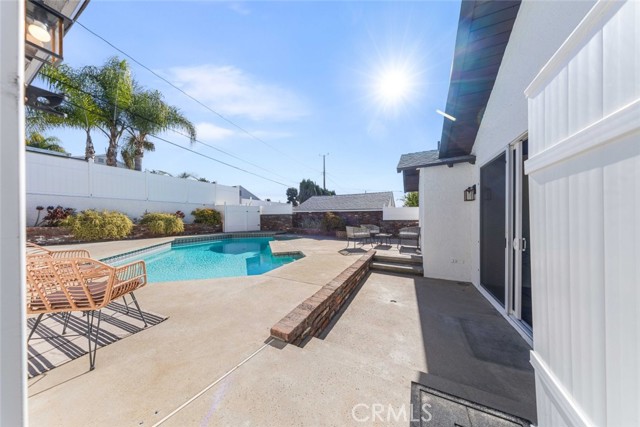 Detail Gallery Image 60 of 74 For 2950 N Lincoln St, Burbank,  CA 91504 - 3 Beds | 2 Baths