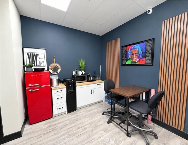  Commercial for Sale in Victorville, California