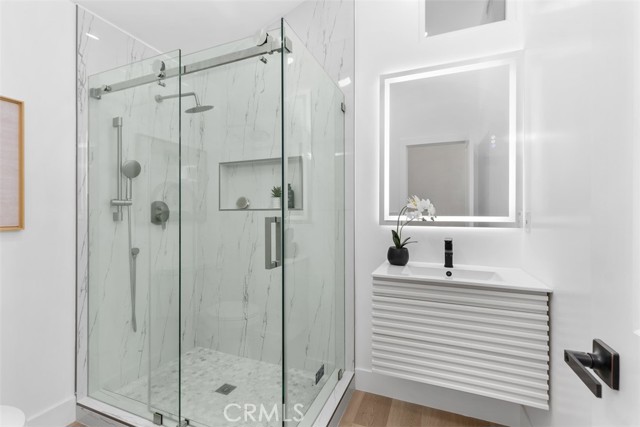 Detail Gallery Image 32 of 74 For 3871 Hendrix St, Irvine,  CA 92614 - 9 Beds | 9/2 Baths