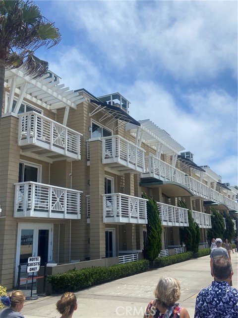 1300 The Strand, Hermosa Beach, California 90254, 1 Bedroom Bedrooms, ,1 BathroomBathrooms,Residential,Sold,The Strand,SB22165958