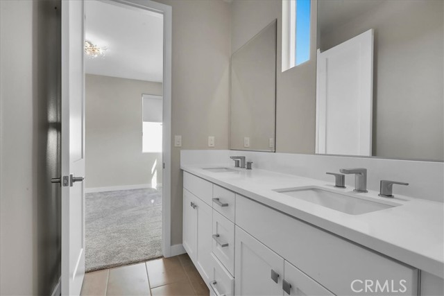 670 Athos, Lake Forest CA: https://media.crmls.org/medias/7aa97fcd-d4ad-4deb-a8d8-8588b537eecd.jpg