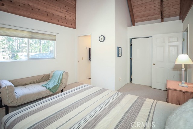 Detail Gallery Image 8 of 17 For 42640 La Placida Ave, Big Bear Lake,  CA 92315 - 2 Beds | 2 Baths