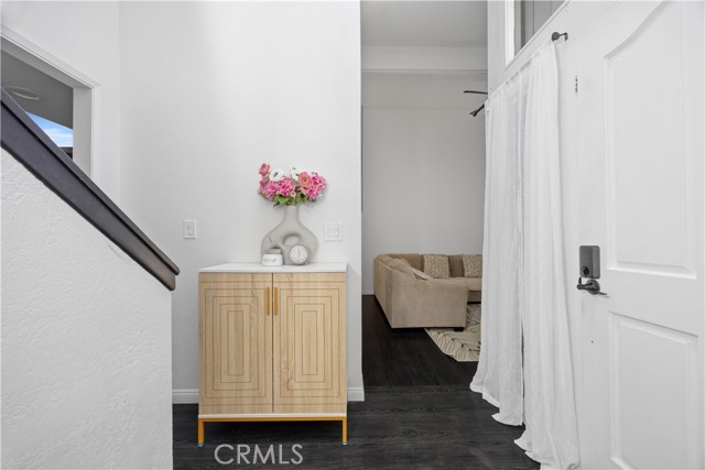 Detail Gallery Image 6 of 27 For 3319 Maywood Dr #1,  Bakersfield,  CA 93306 - 3 Beds | 2 Baths