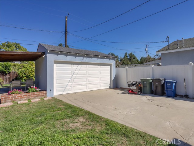 Detail Gallery Image 28 of 45 For 228 N Beachwood Dr, Burbank,  CA 91506 - 3 Beds | 1 Baths