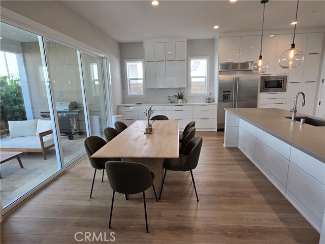 171 Bear Leaf Drive, Lake Forest CA: https://media.crmls.org/medias/7aad595c-e60d-4d47-a2b4-7402c9c5b8b0.jpg