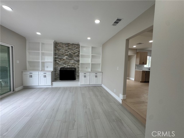 Detail Gallery Image 5 of 24 For 4609 Highgrove Ave, Torrance,  CA 90505 - 8 Beds | 3/2 Baths