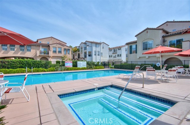 6267 Via Trato, Carlsbad CA: https://media.crmls.org/medias/7aad81d1-b305-4d2e-a6a5-179fbce02e07.jpg