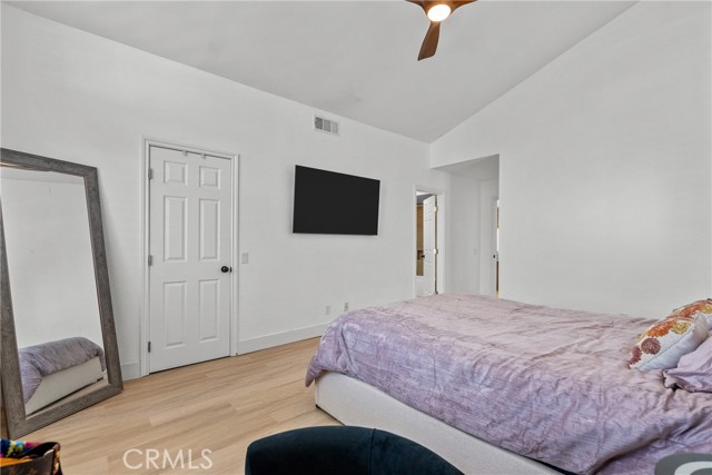 Detail Gallery Image 37 of 50 For 23121 Yvette Ln, Valencia,  CA 91355 - 3 Beds | 3 Baths