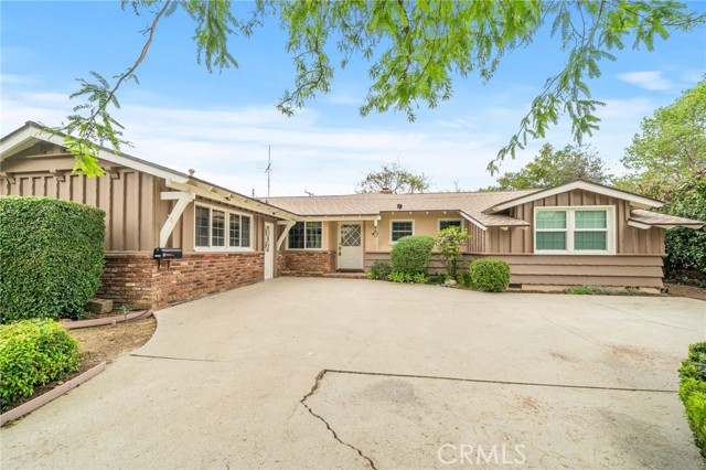 Detail Gallery Image 5 of 57 For 1329 N 2nd, Upland,  CA 91786 - 4 Beds | 2 Baths