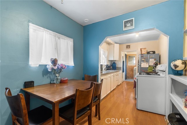 Detail Gallery Image 7 of 26 For 151 E 105th St, Los Angeles,  CA 90003 - 2 Beds | 1 Baths