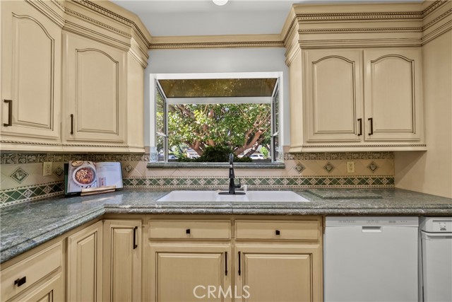 Detail Gallery Image 55 of 57 For 10132 Wish Ave, Northridge,  CA 91325 - 4 Beds | 3 Baths