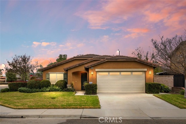 15372 Wood Duck St, Fontana, CA 92336