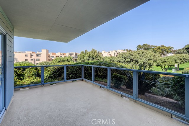 250 The Village #102, Redondo Beach, California 90277, 1 Bedroom Bedrooms, ,1 BathroomBathrooms,Residential,For Sale,The Village #102,SB25234286