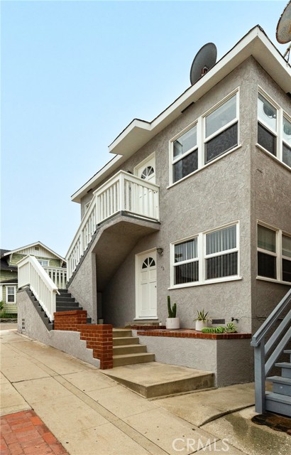 142 30th Street, Hermosa Beach, California 90254, ,Residential Income,Sold,30th,SB21161377