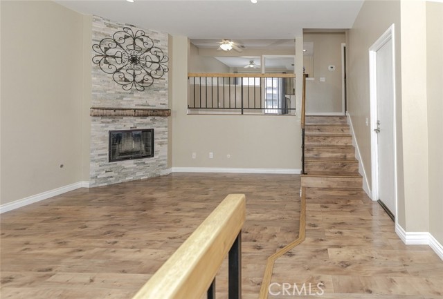 Detail Gallery Image 6 of 41 For 20737 Roscoe Bld #102,  Winnetka,  CA 91306 - 3 Beds | 3 Baths