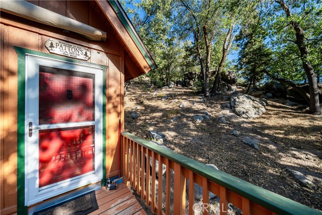 Detail Gallery Image 14 of 32 For 33411 Music Camp Rd, Running Springs,  CA 92382 - 1 Beds | 1 Baths