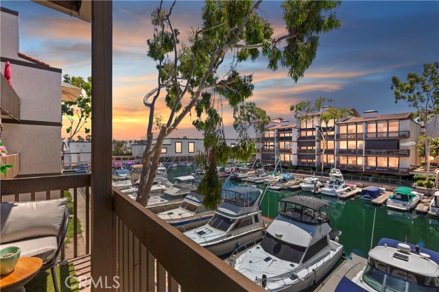 Detail Gallery Image 30 of 30 For 5226 Marina Pacifica Dr, Long Beach,  CA 90803 - 1 Beds | 1/1 Baths