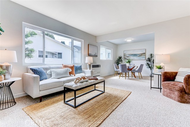 426 S Broadway, Redondo Beach CA: https://media.crmls.org/medias/7ab3cca2-f7a2-45e9-b39c-fd8700844ba6.jpg