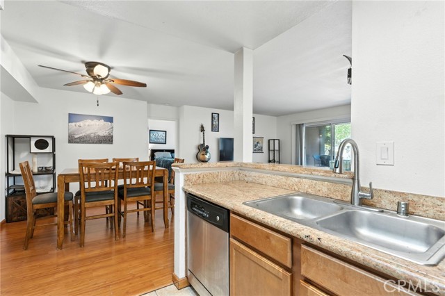 200 E Alessandro Boulevard, Riverside CA: https://media.crmls.org/medias/7ab443fd-6bcf-4344-acb0-30530405dae4.jpg